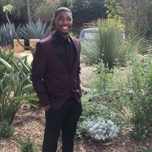 Meet your Posher, Jemond